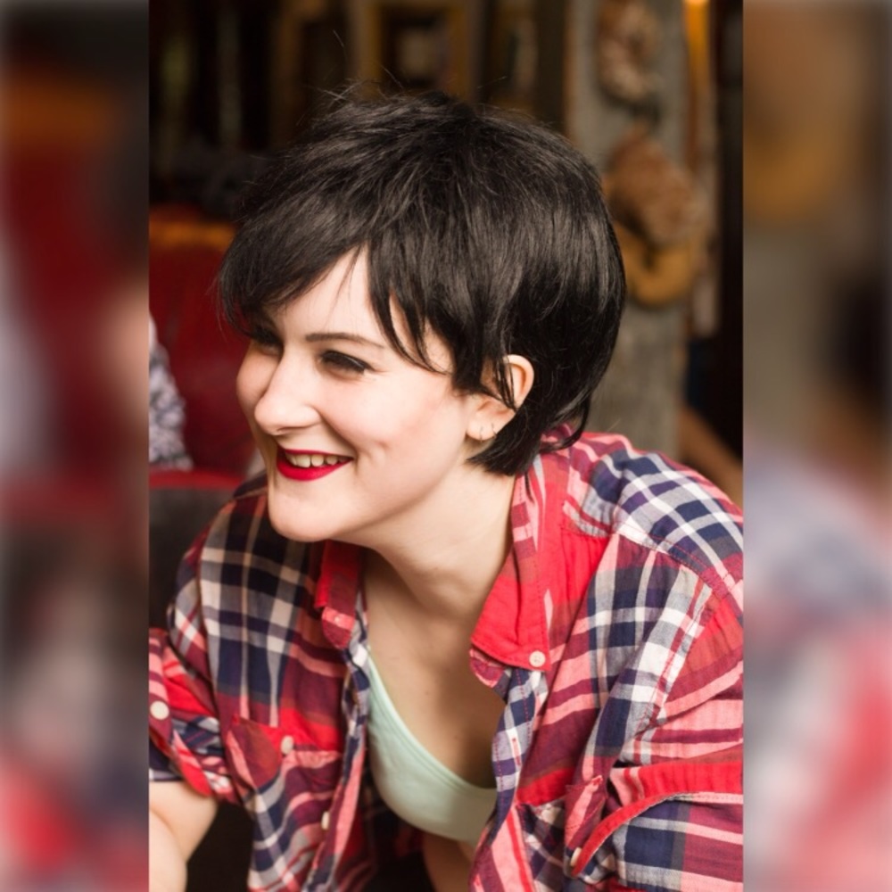 Meet your Posher, Gayle